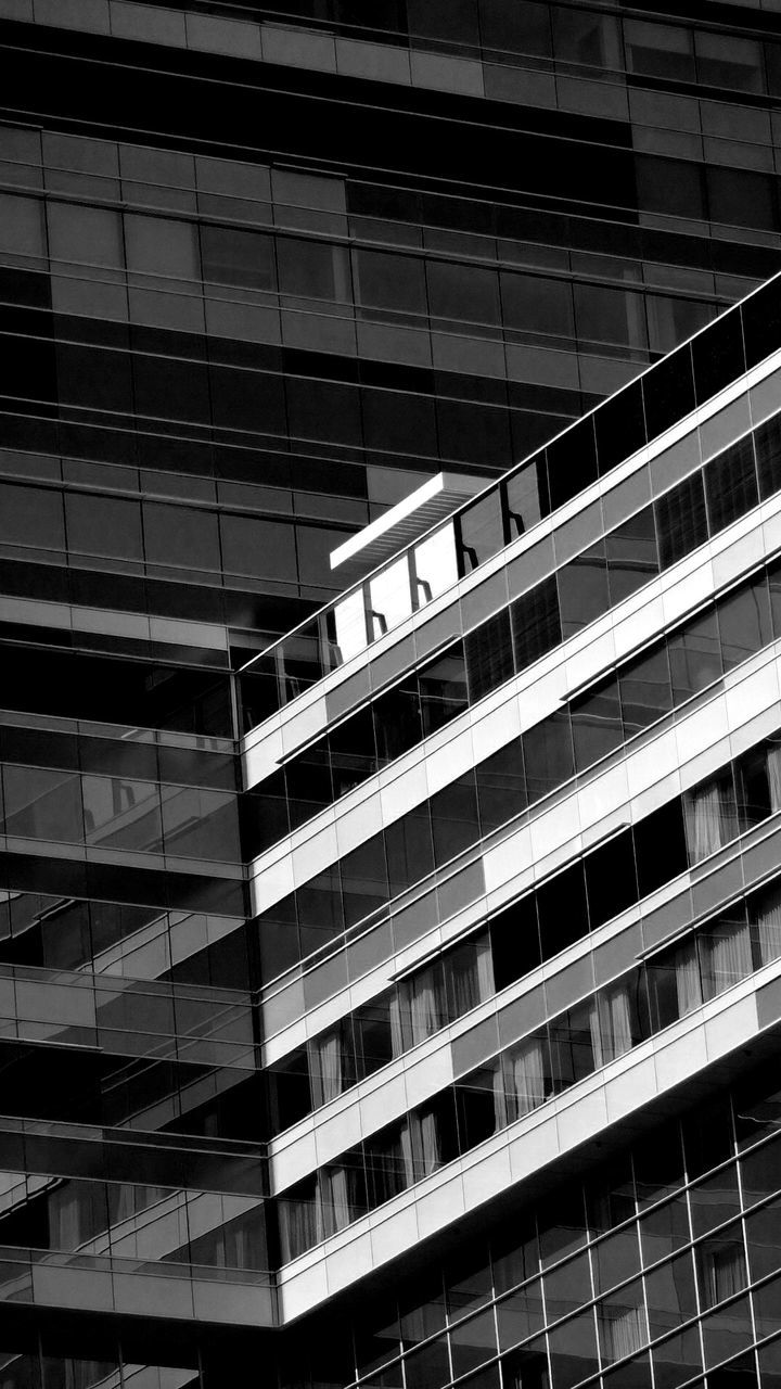 LOW ANGLE VIEW OF OFFICE BUILDING