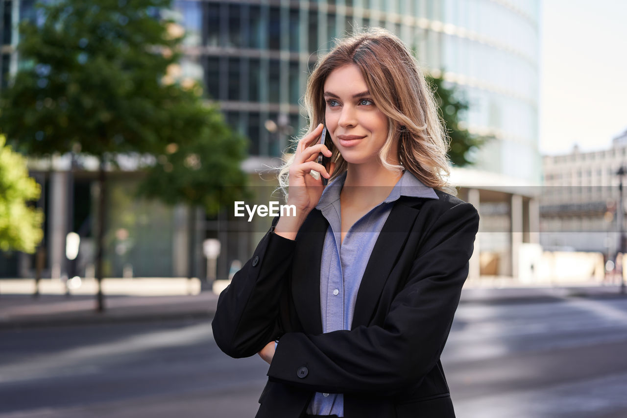 businesswoman talking on mobile phone