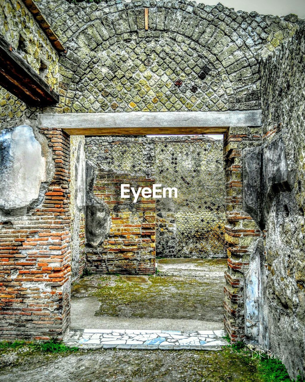 CLOSED DOOR OF OLD HOUSE