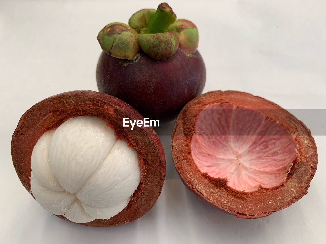 CLOSE-UP OF FRUITS ON TABLE