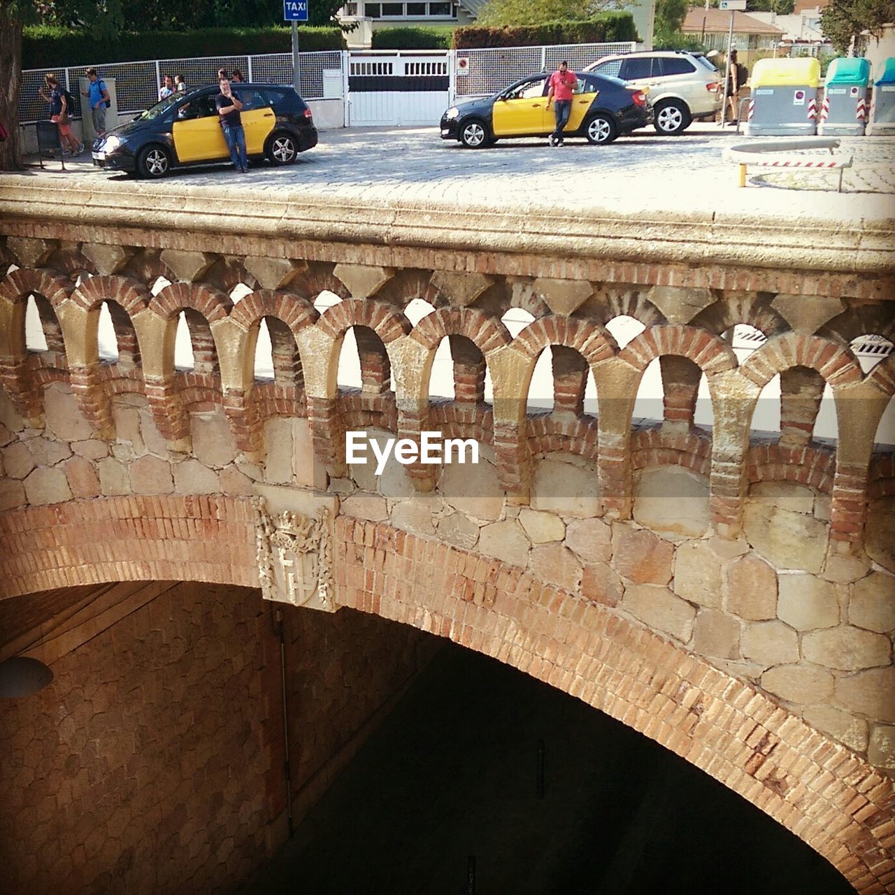 VIEW OF BRIDGE IN A ROW OF A WATER