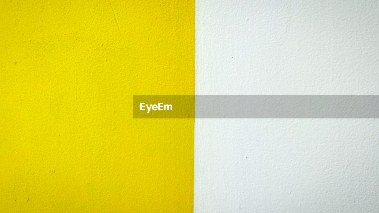 CLOSE-UP OF WHITE WALL