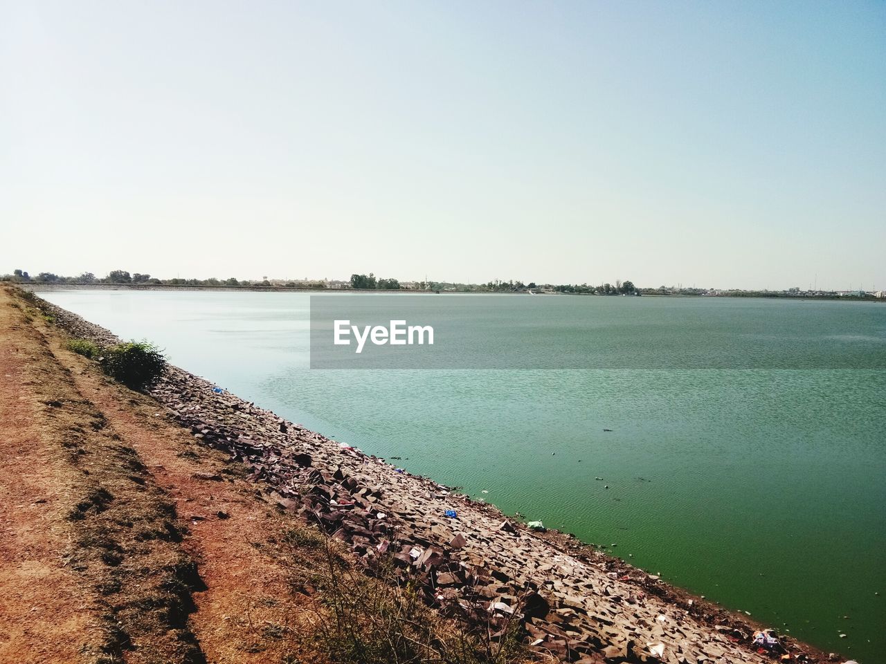 VIEW OF SEA AGAINST CLEAR SKY