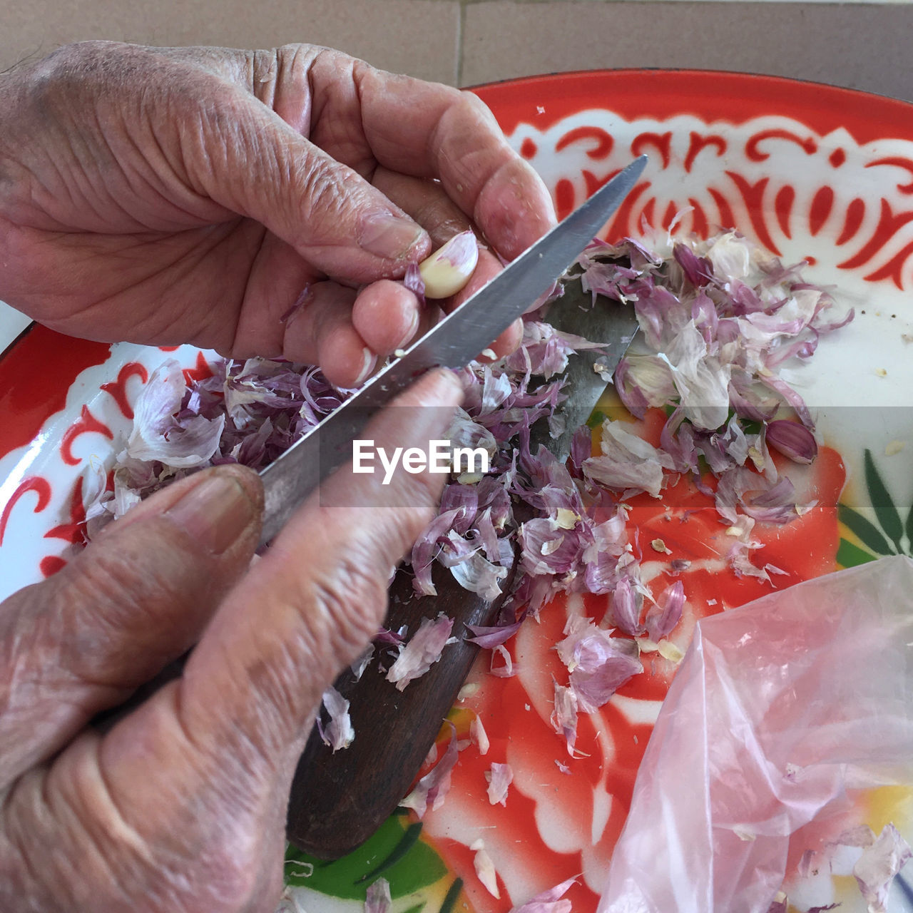 hand, food, holding, one person, food and drink, flower, close-up, indoors, seafood, dish, freshness, finger, adult, meal, lifestyles, healthy eating