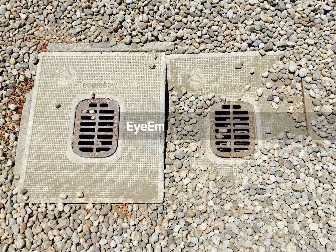 DIRECTLY ABOVE VIEW OF METAL GRATE