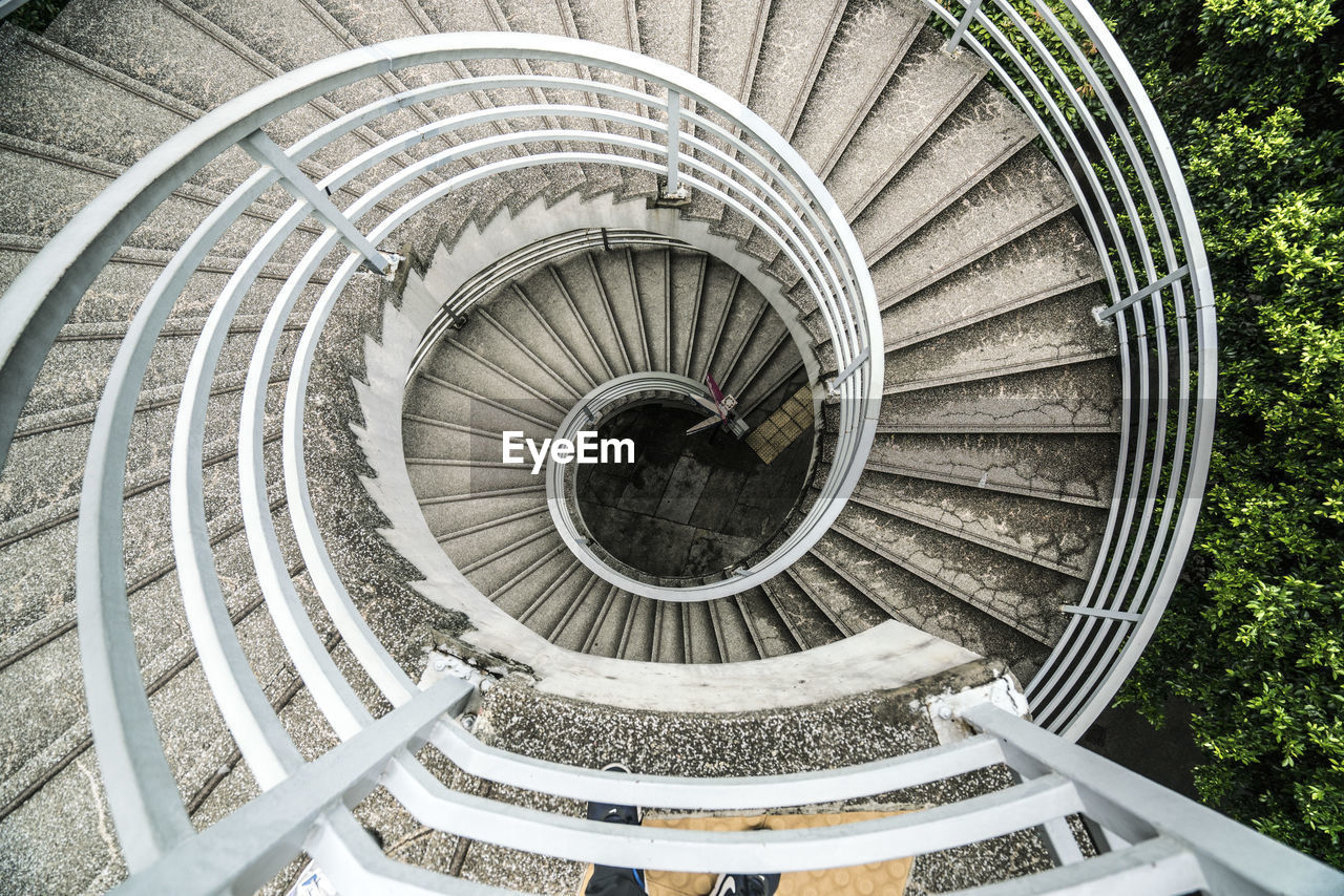 SPIRAL STAIRCASE