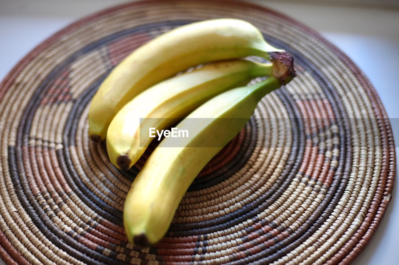 HIGH ANGLE VIEW OF BANANAS