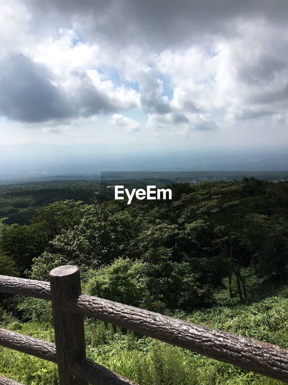 VIEW OF LANDSCAPE AGAINST CLOUDY SKY