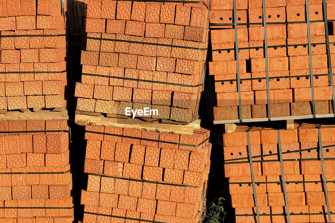 brick, wall, brickwork, sunlight, wood, architecture, full frame, no people, pattern, backgrounds, shadow, brick wall, day, built structure, nature, outdoors, brown, large group of objects, red, line, wall - building feature, building exterior, arrangement