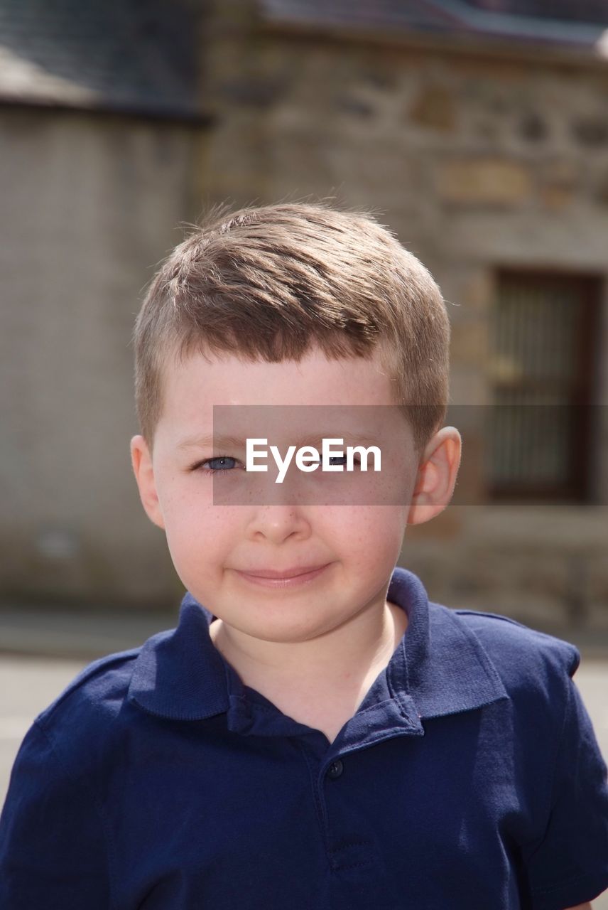 Portrait of smiling boy 