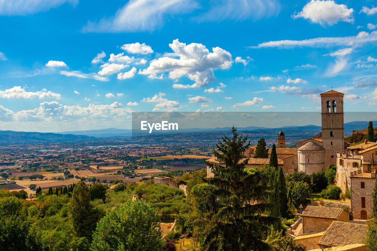 PANORAMIC VIEW OF CITY BUILDINGS