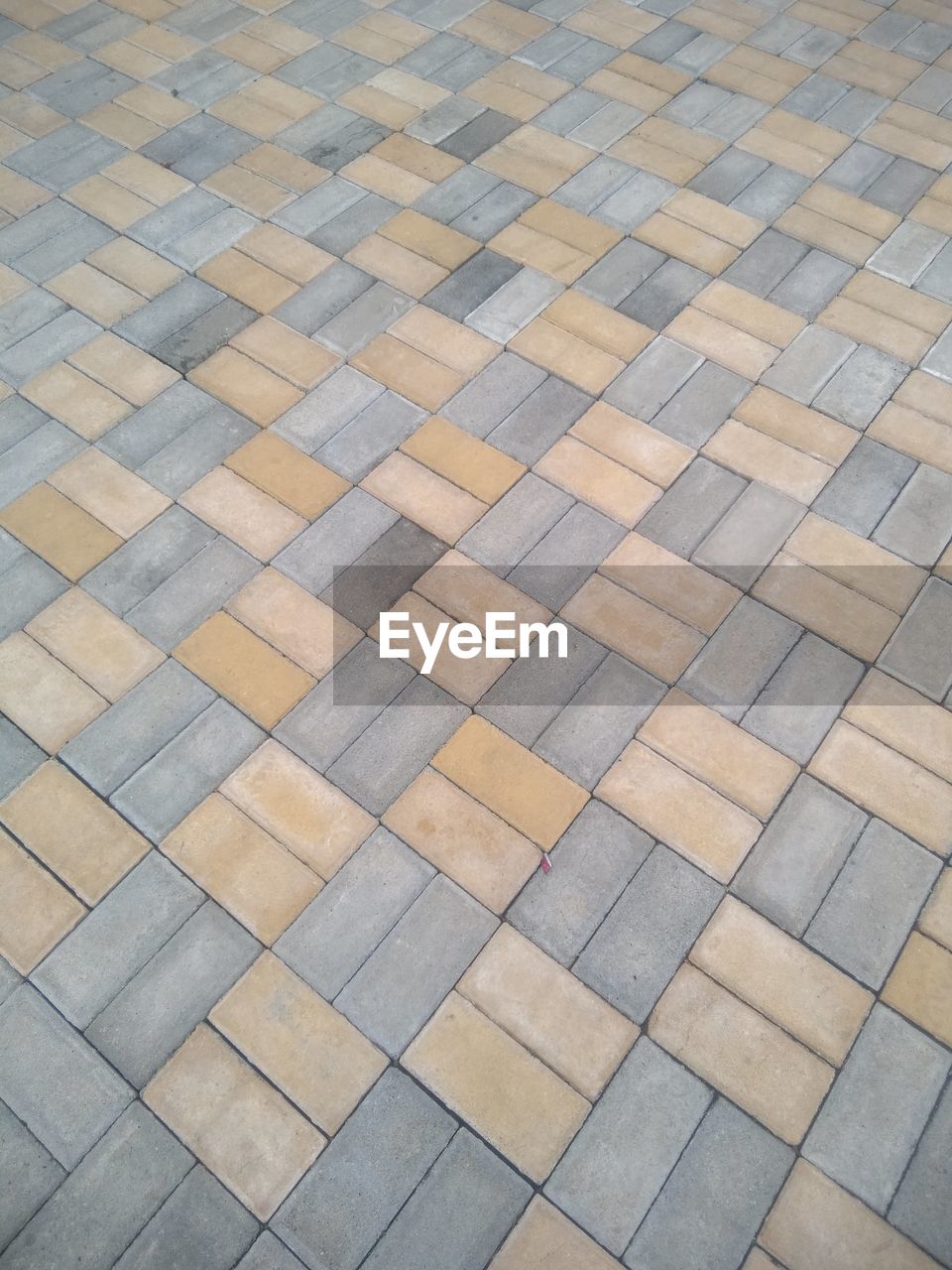 FULL FRAME SHOT OF TILED FLOORING