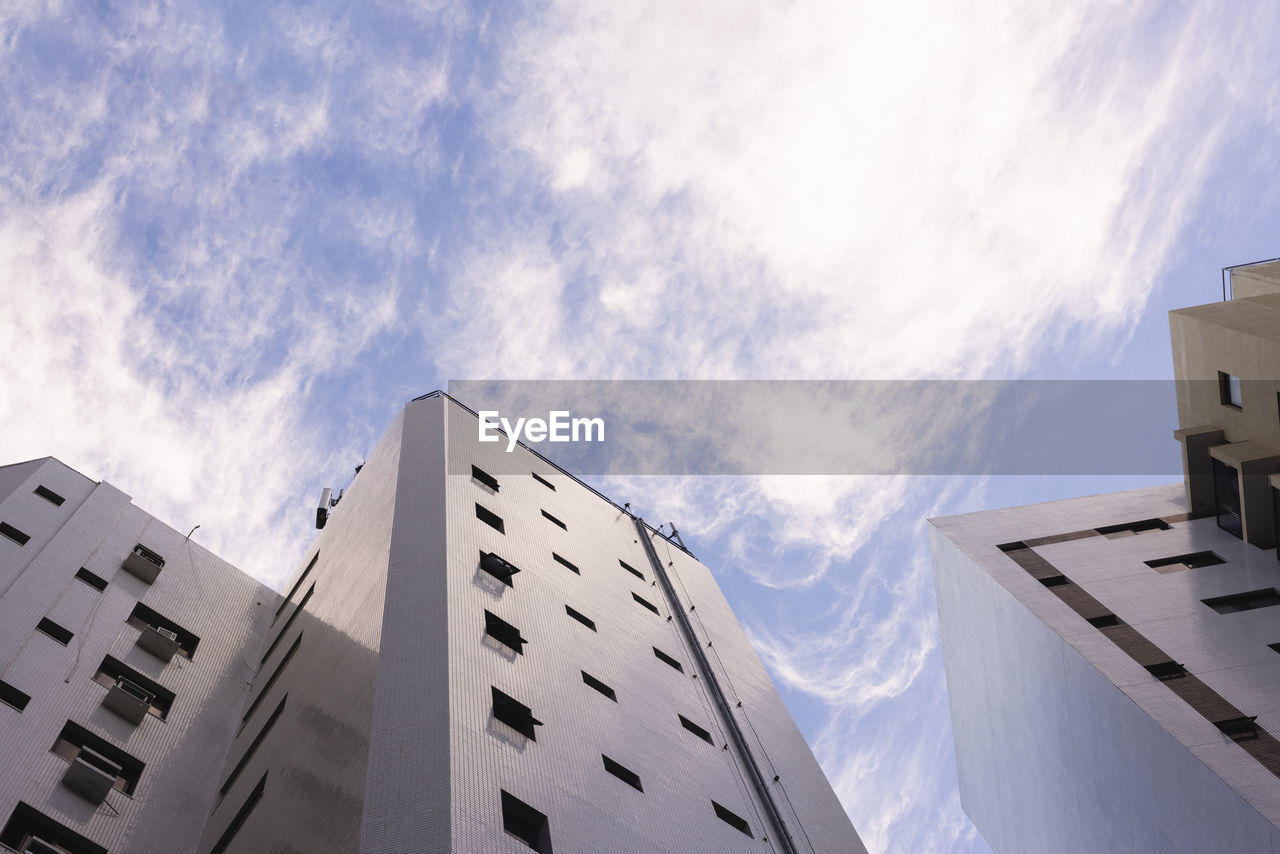 Buildings that reach the clear and clear blue sky on a bright sunny day. salvador, bahia, brazil.