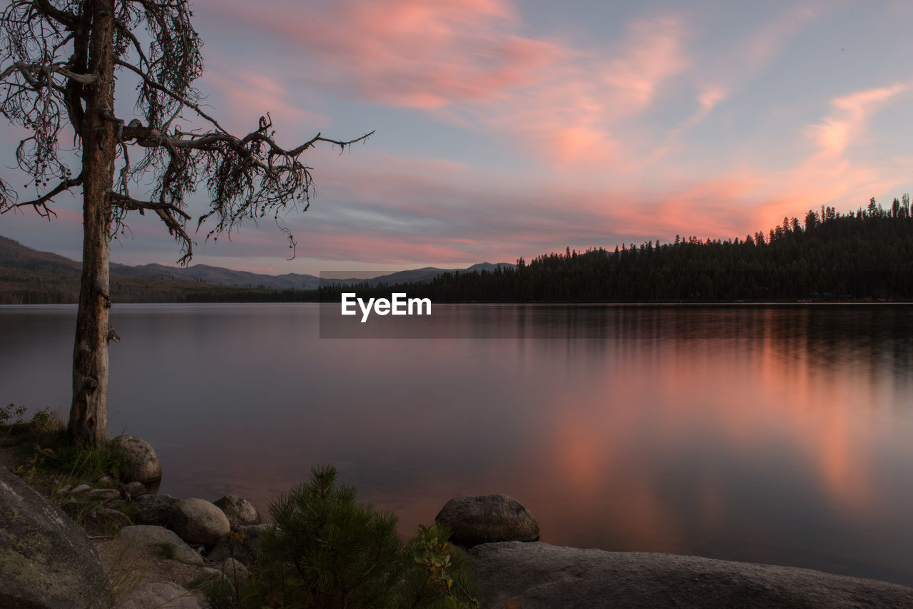 SCENIC VIEW OF LAKE DURING SUNSET