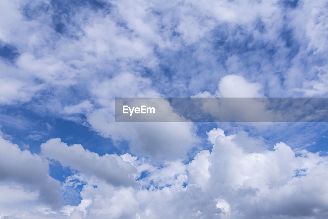 FULL FRAME SHOT OF CLOUDS IN SKY