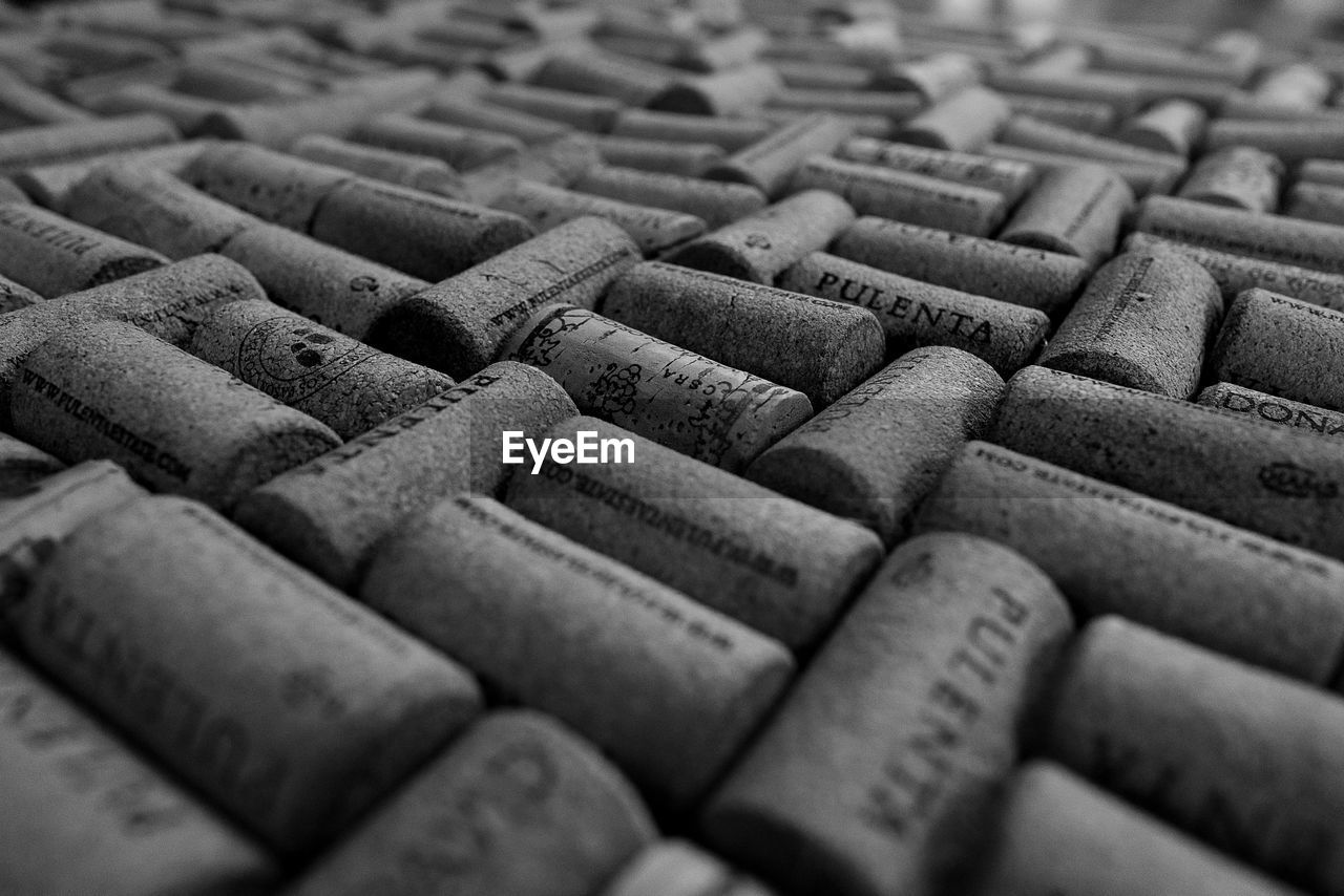 FULL FRAME SHOT OF PATTERNED ROOF TILES