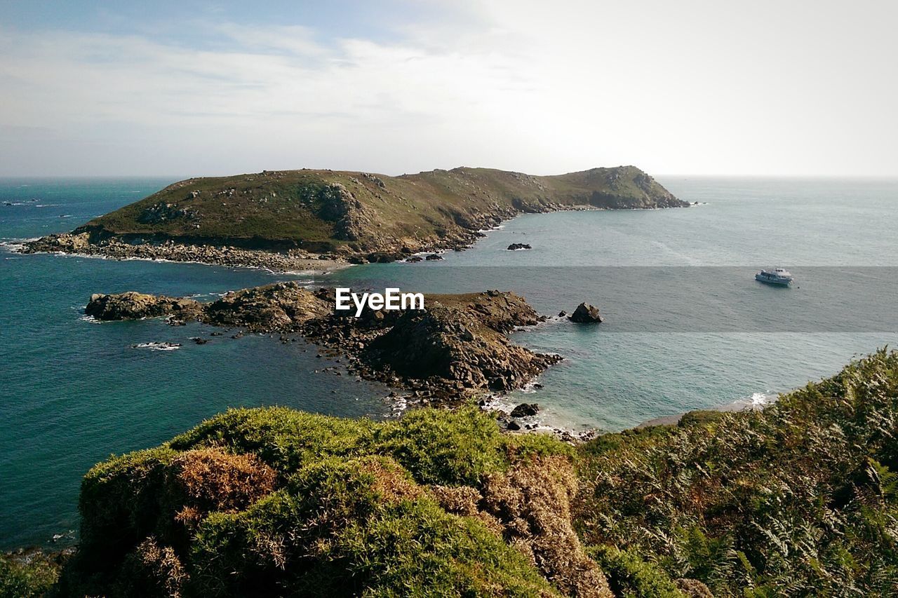 VIEW OF SEA AGAINST SKY