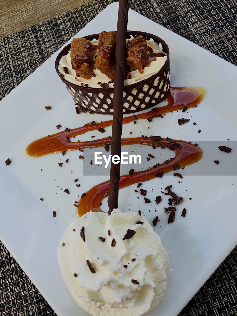 CLOSE-UP OF SERVED FOOD IN PLATE