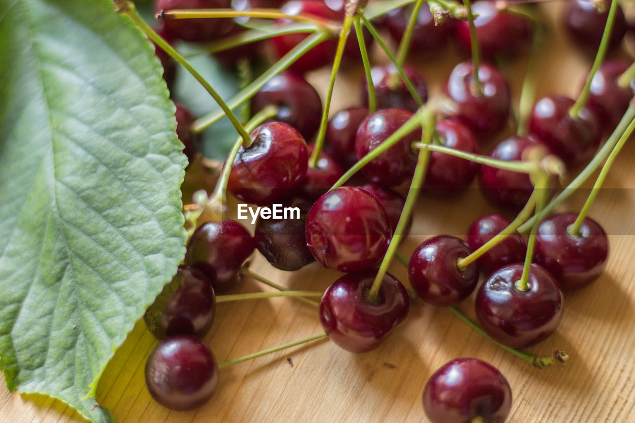 Fruit cherries with beneficial properties as antioxidants