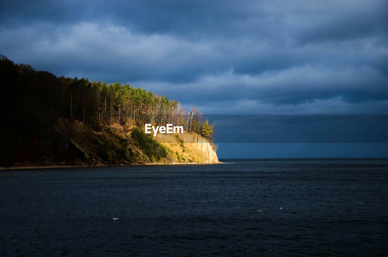 Scenic view of cloudy sky over sea