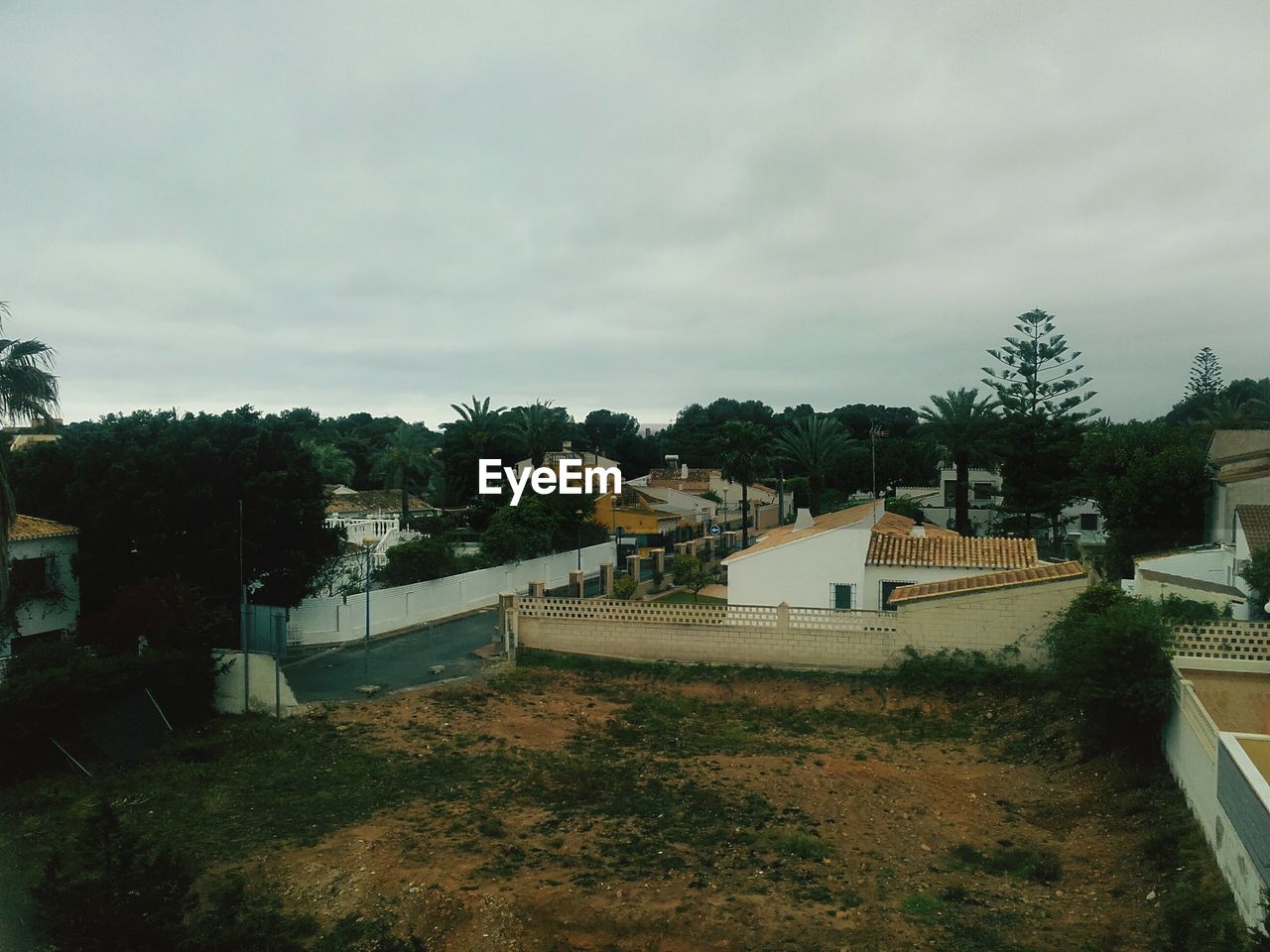 VIEW OF BUILDINGS AGAINST SKY