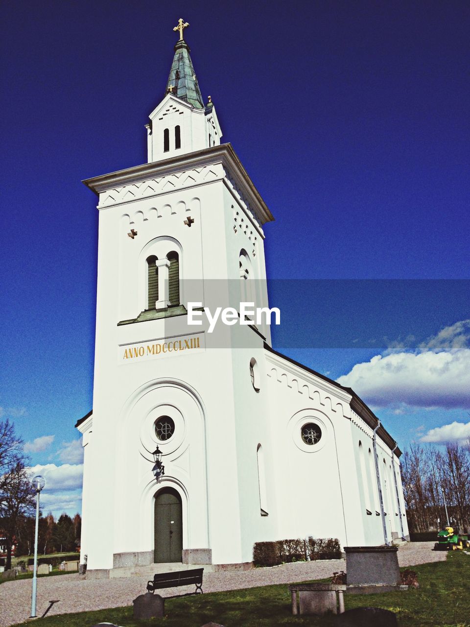 LOW ANGLE VIEW OF CHURCH AGAINST SKY
