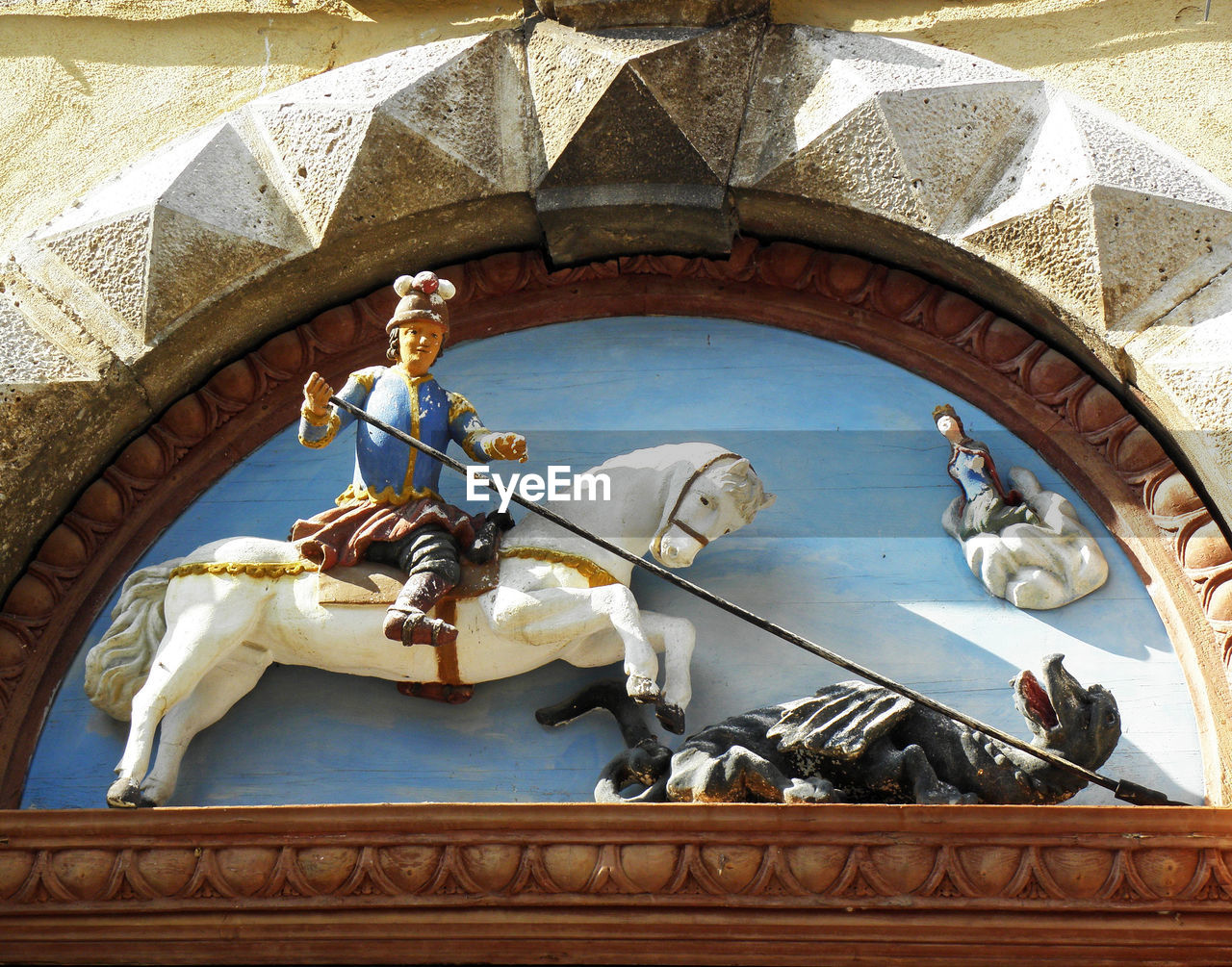 LOW ANGLE VIEW OF SCULPTURES