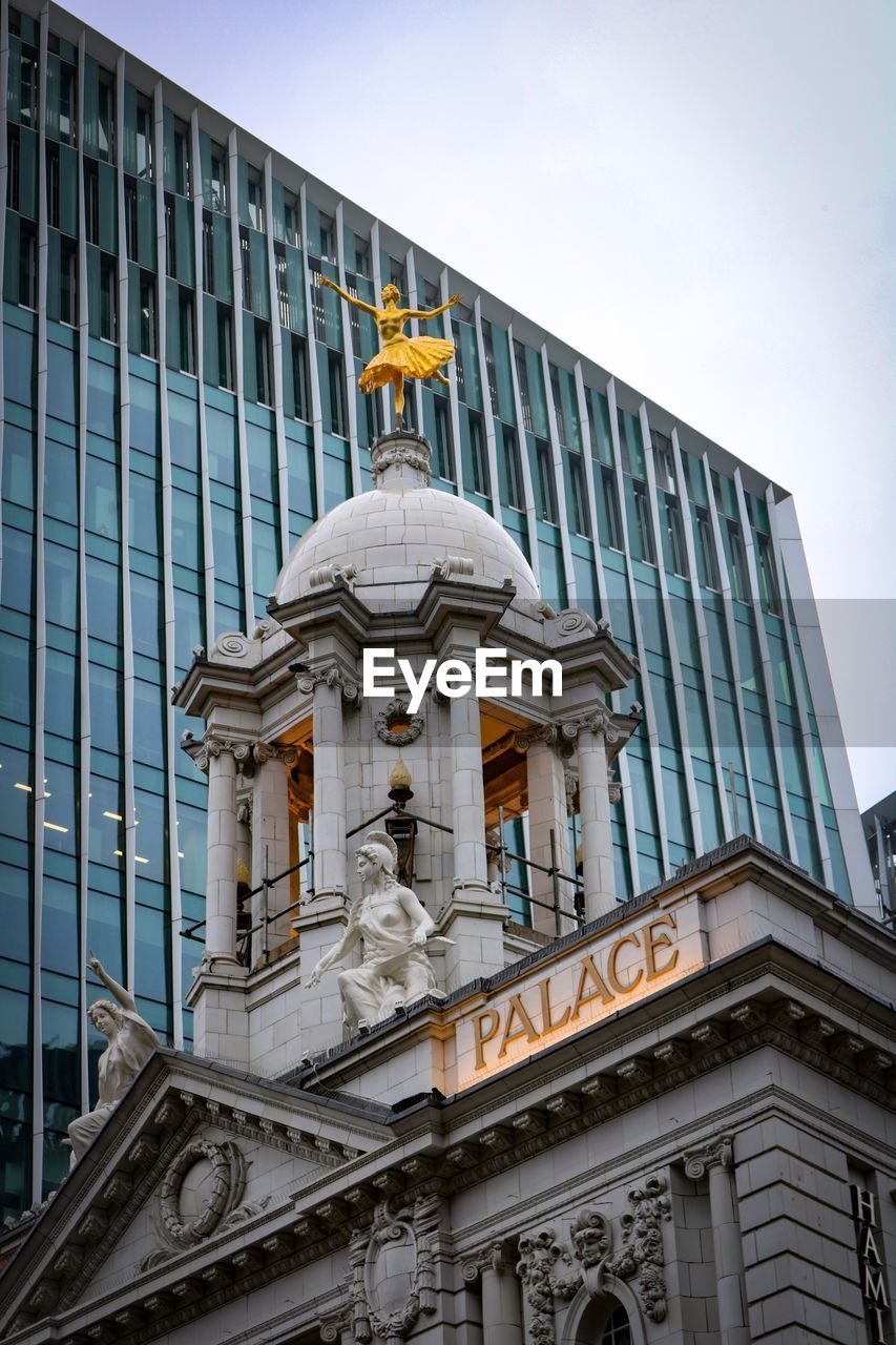 LOW ANGLE VIEW OF STATUE OF BUILDING