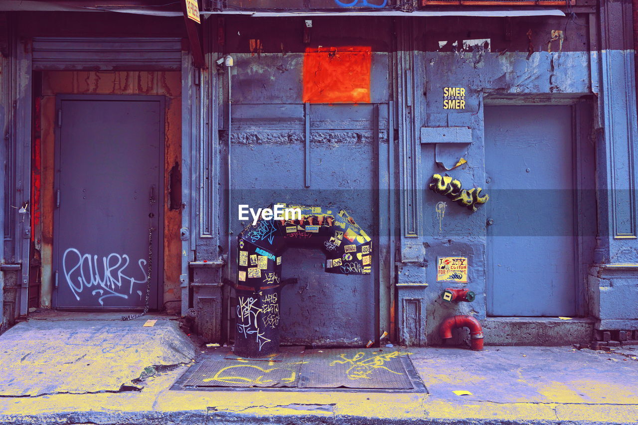 GRAFFITI ON OLD BUILDING