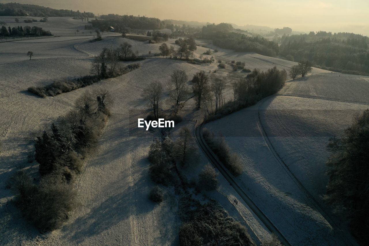 High angle view of road winter beginnt