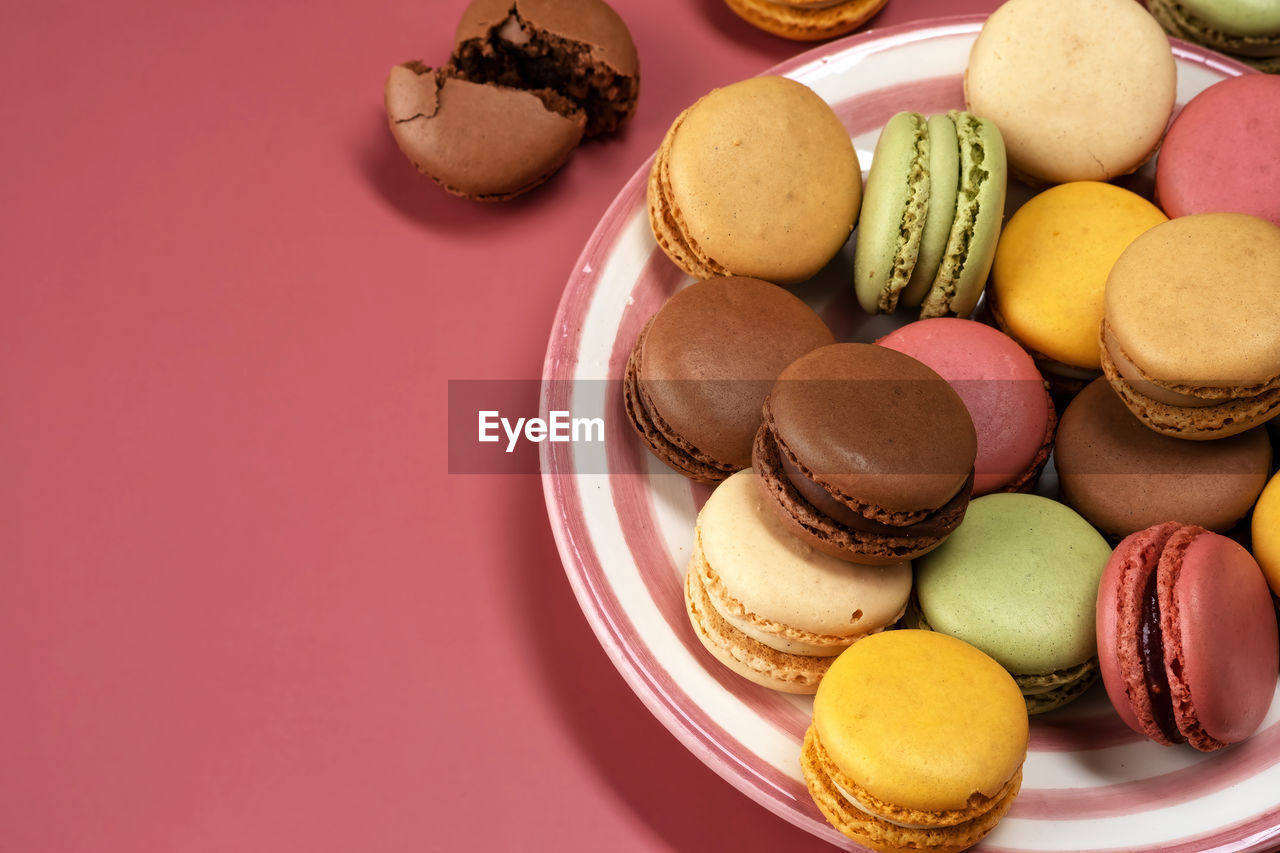 food, food and drink, sweet food, sweet, multi colored, dessert, variation, temptation, sweetness, chocolate, still life, no people, unhealthy eating, baked, indoors, candy, freshness, plate, french food, cake, studio shot, cookie, celebration, snack