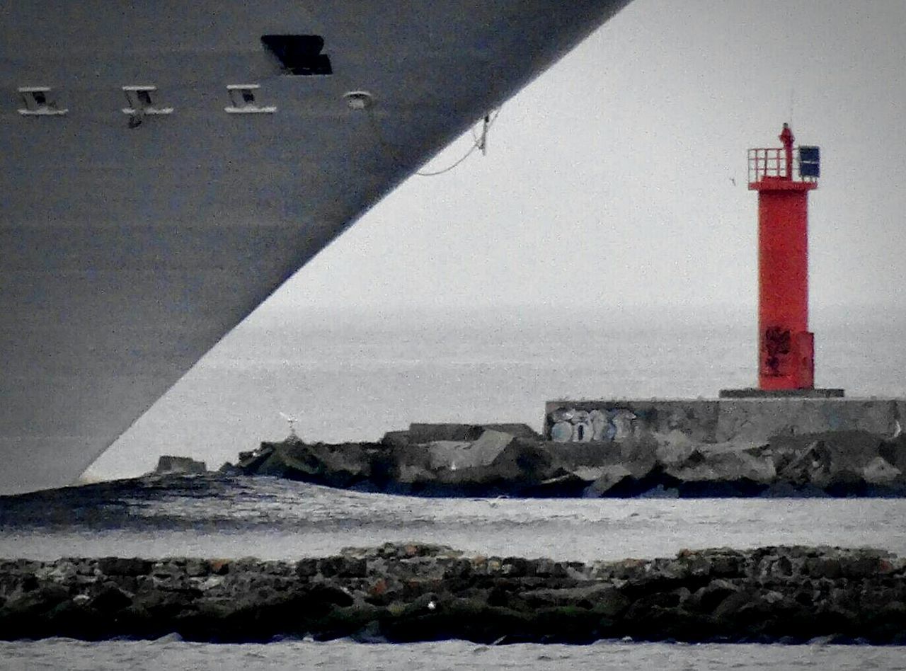 SCENIC VIEW OF LIGHTHOUSE