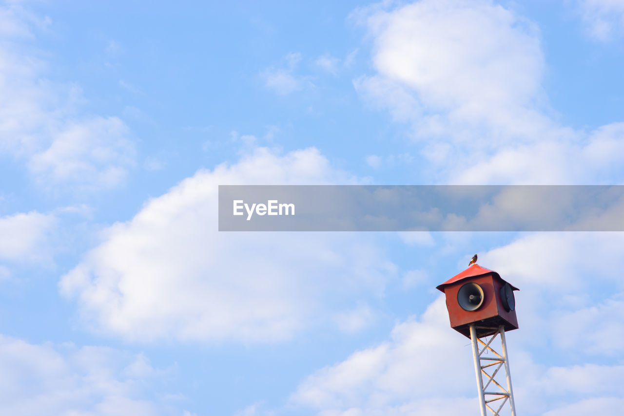 LOW ANGLE VIEW OF SIGN AGAINST SKY