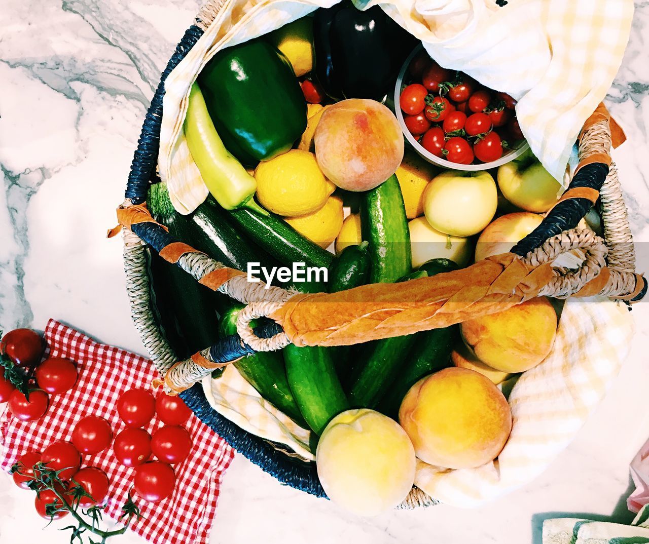 CLOSE-UP OF FRUITS ON TABLE