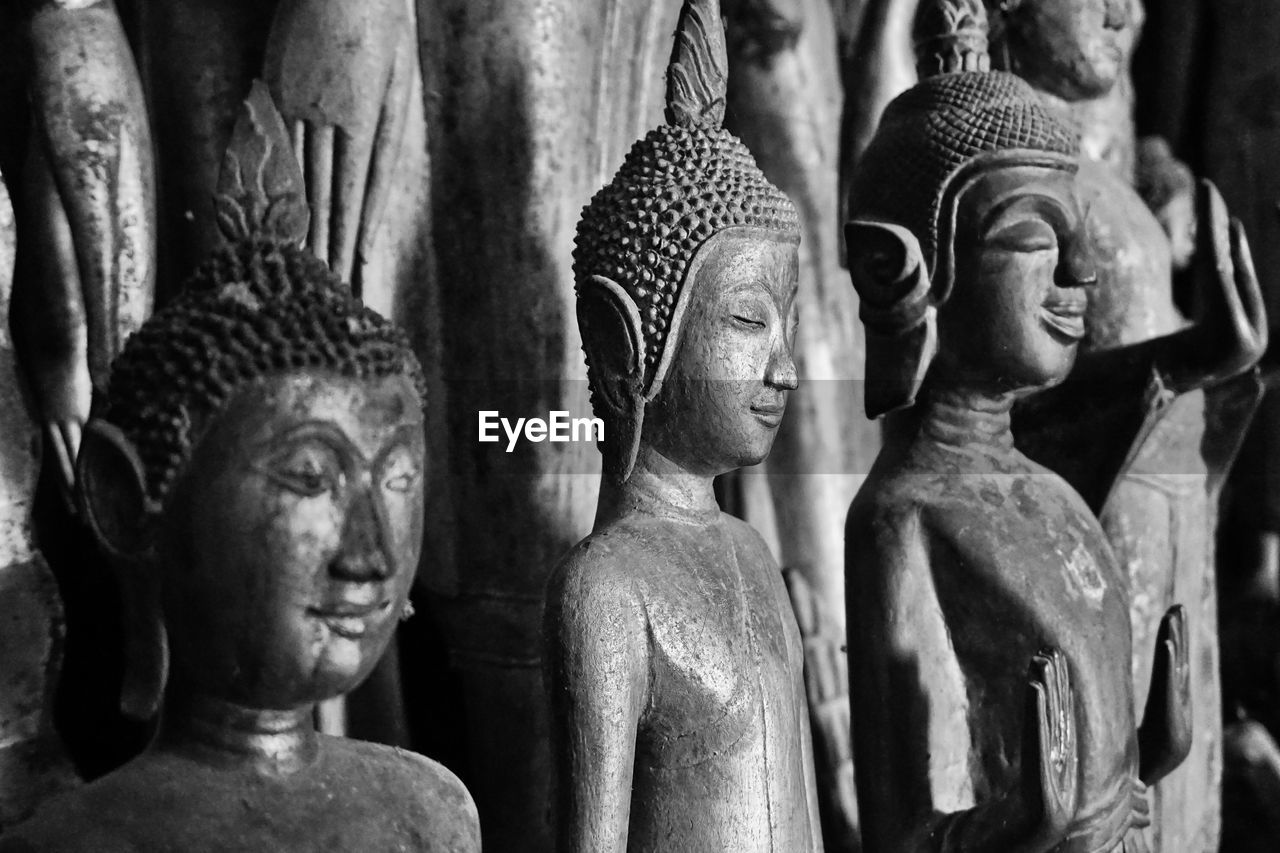 Close-up statues of buddha