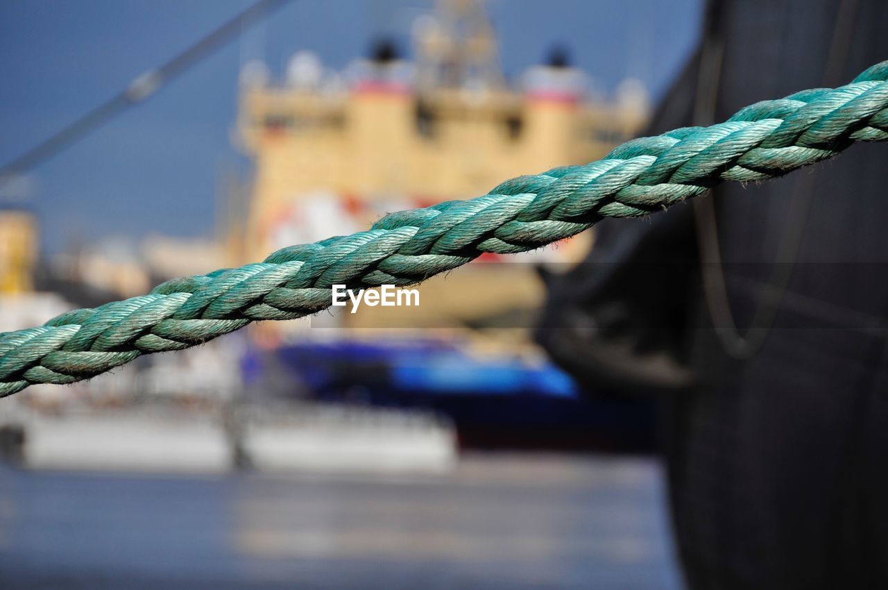 CLOSE-UP OF ROPES