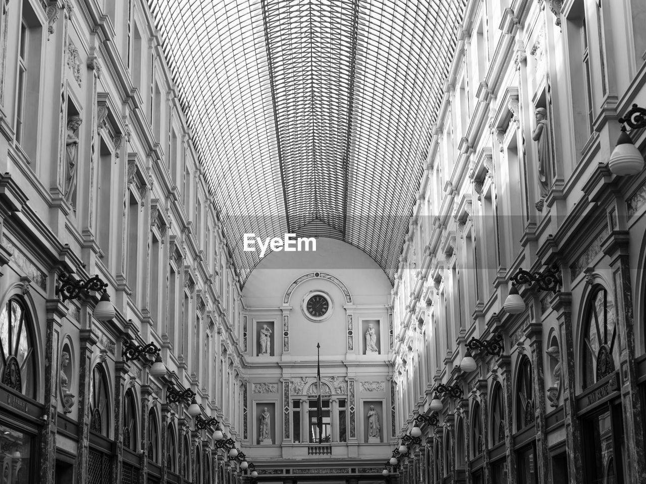 Galeries royales saint-hubert in brussels, belgium
