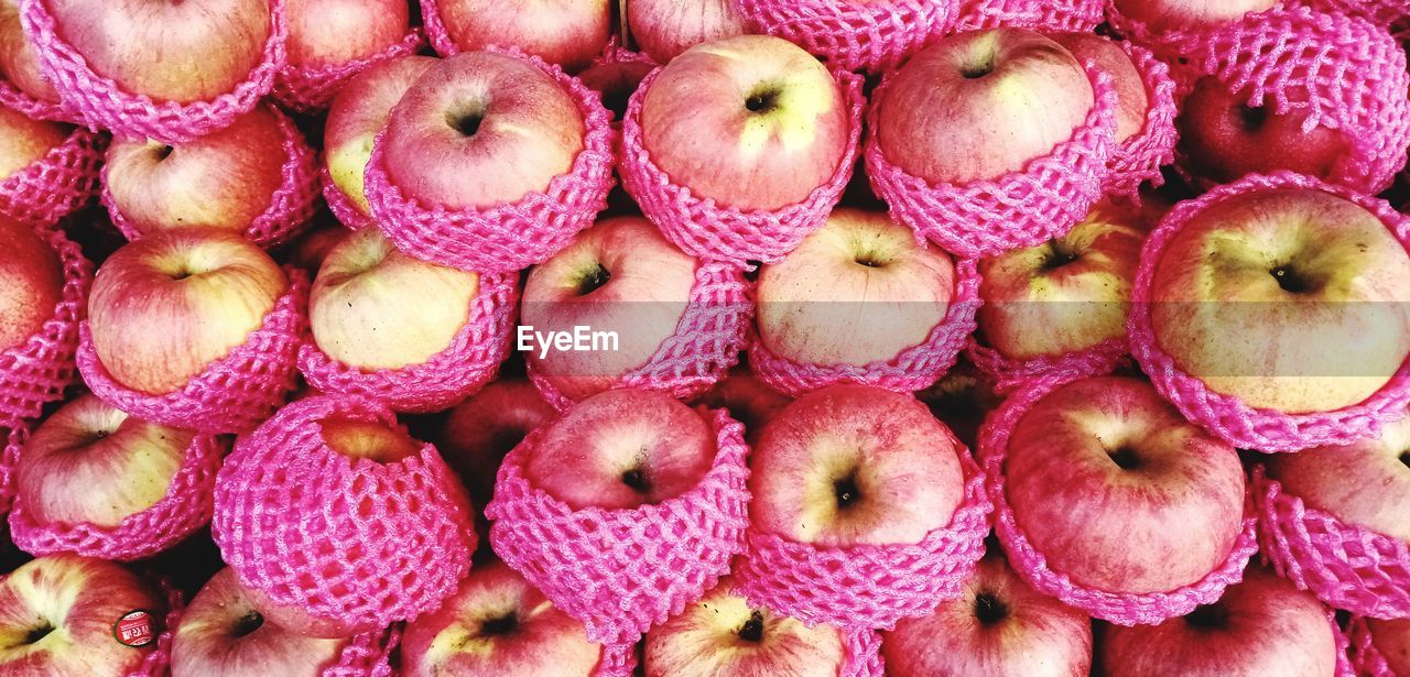 FULL FRAME SHOT OF FRUITS IN MARKET