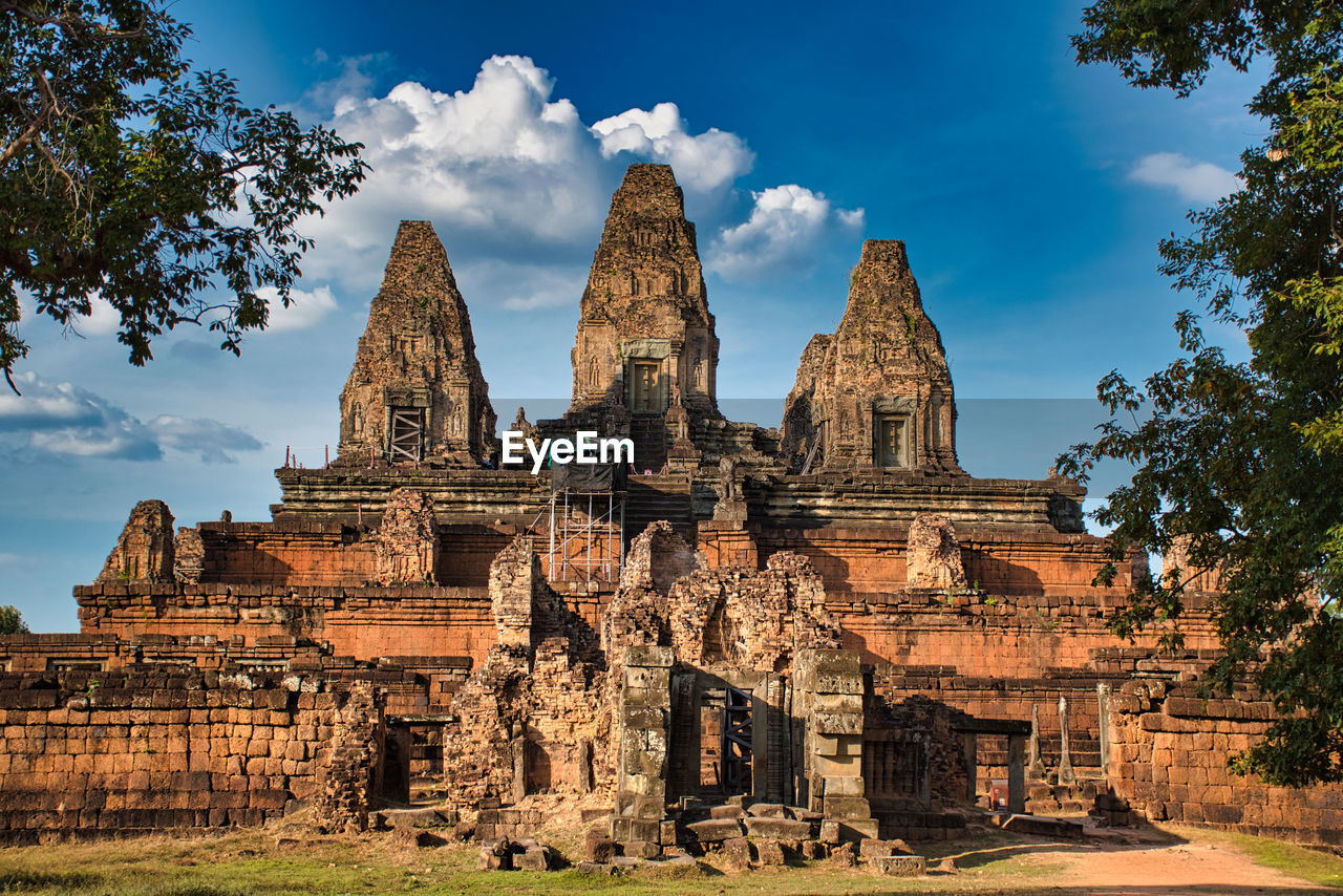 Pre rup temple site among the ancient ruins of angkor wat hindu temple complex in siem reap cambodia