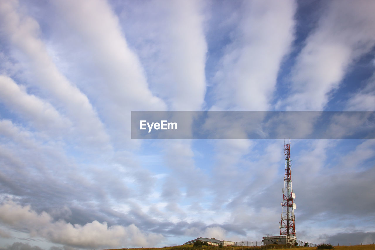 LOW ANGLE VIEW OF TOWER AGAINST SKY