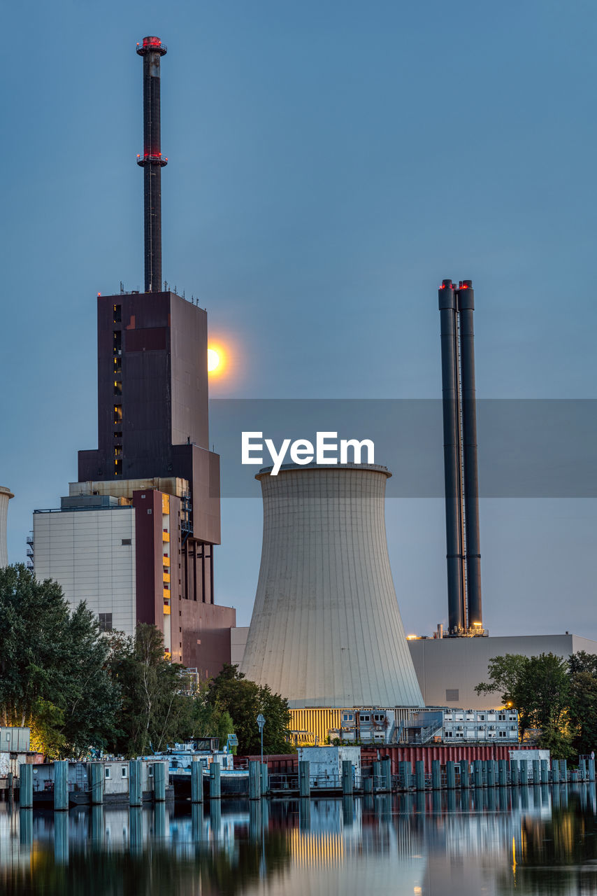 A power station in berlin during blue hour