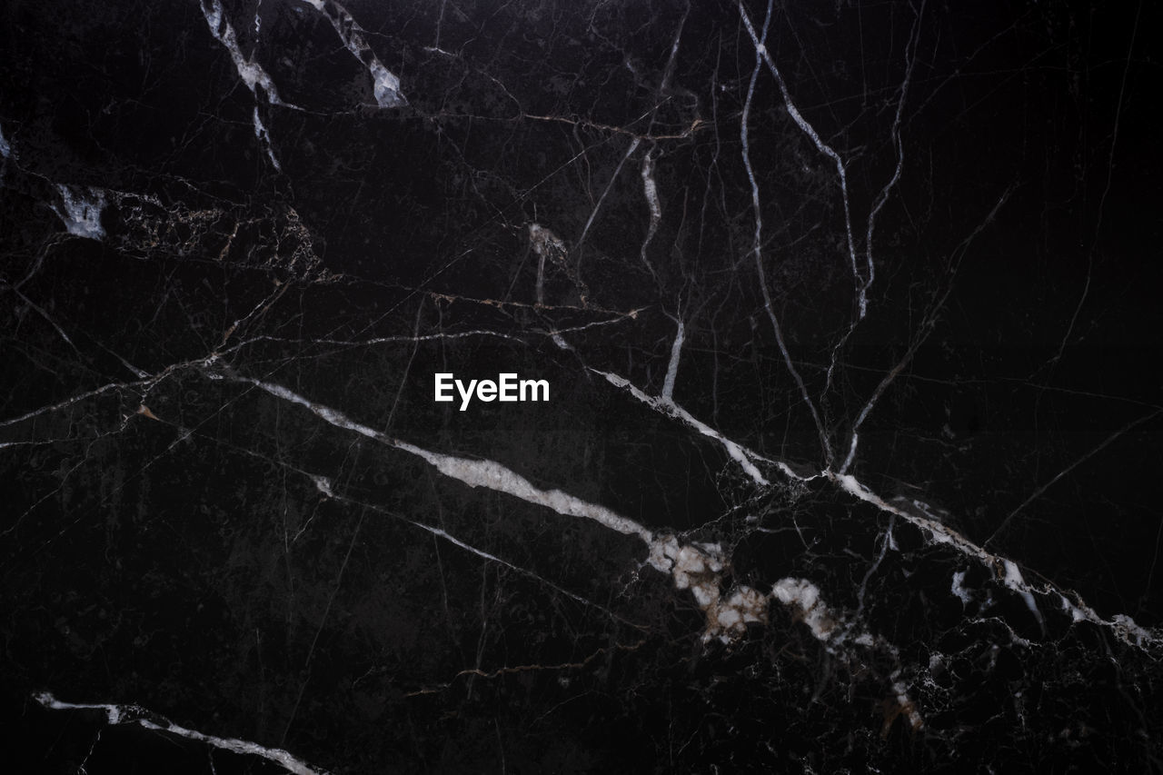 FULL FRAME SHOT OF ROCK ON GROUND