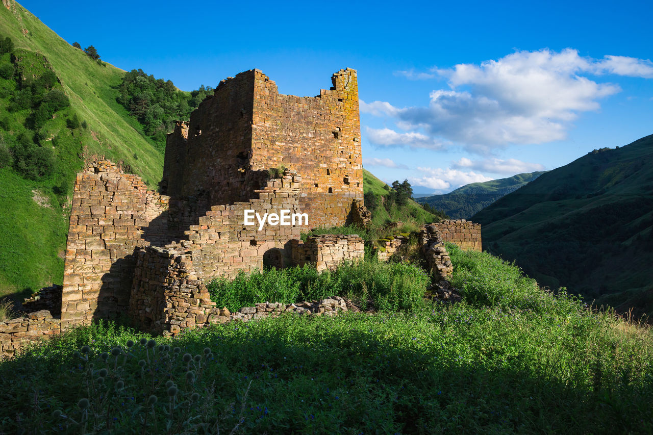 Old ancient historical towers of the chechens in the caucasus mountains. old ruins of building
