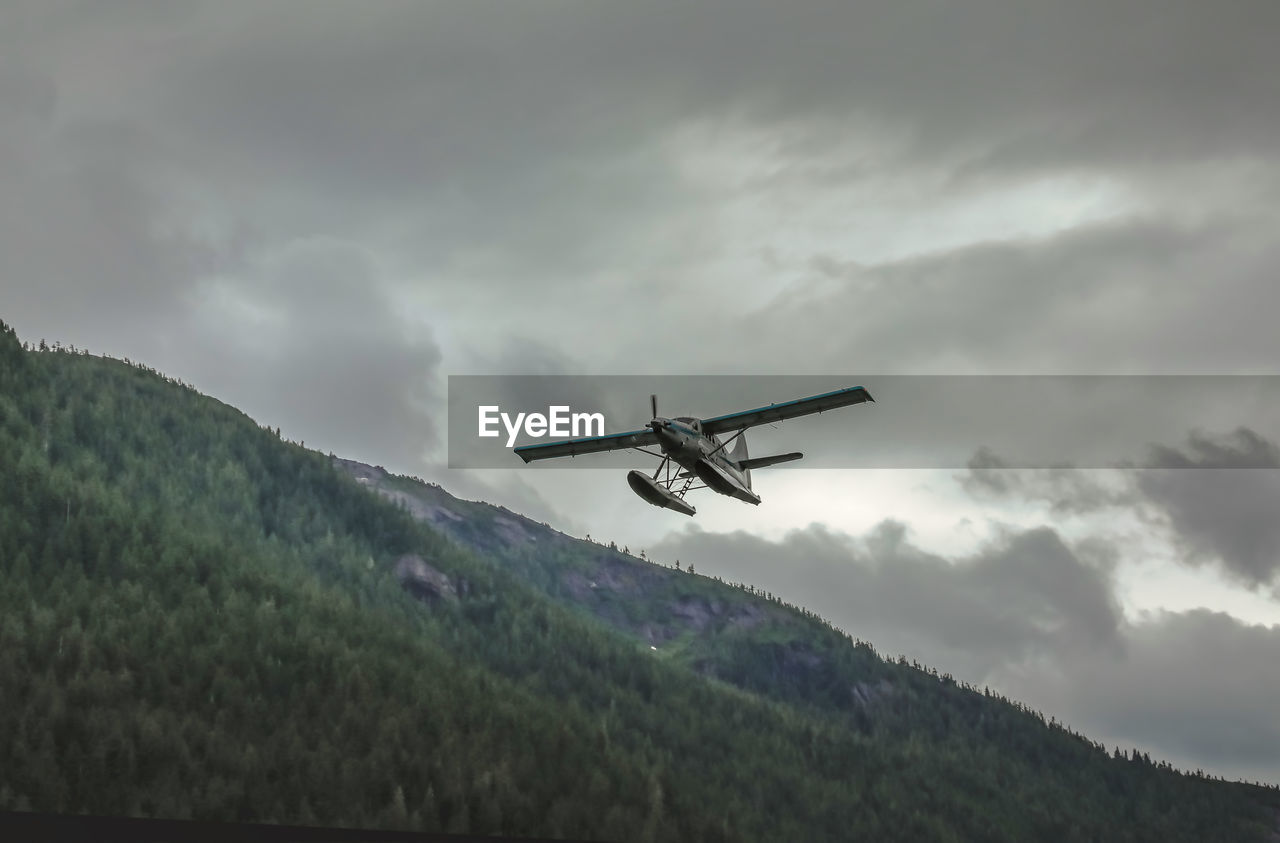 Floatplane in the misty fjords, alaska