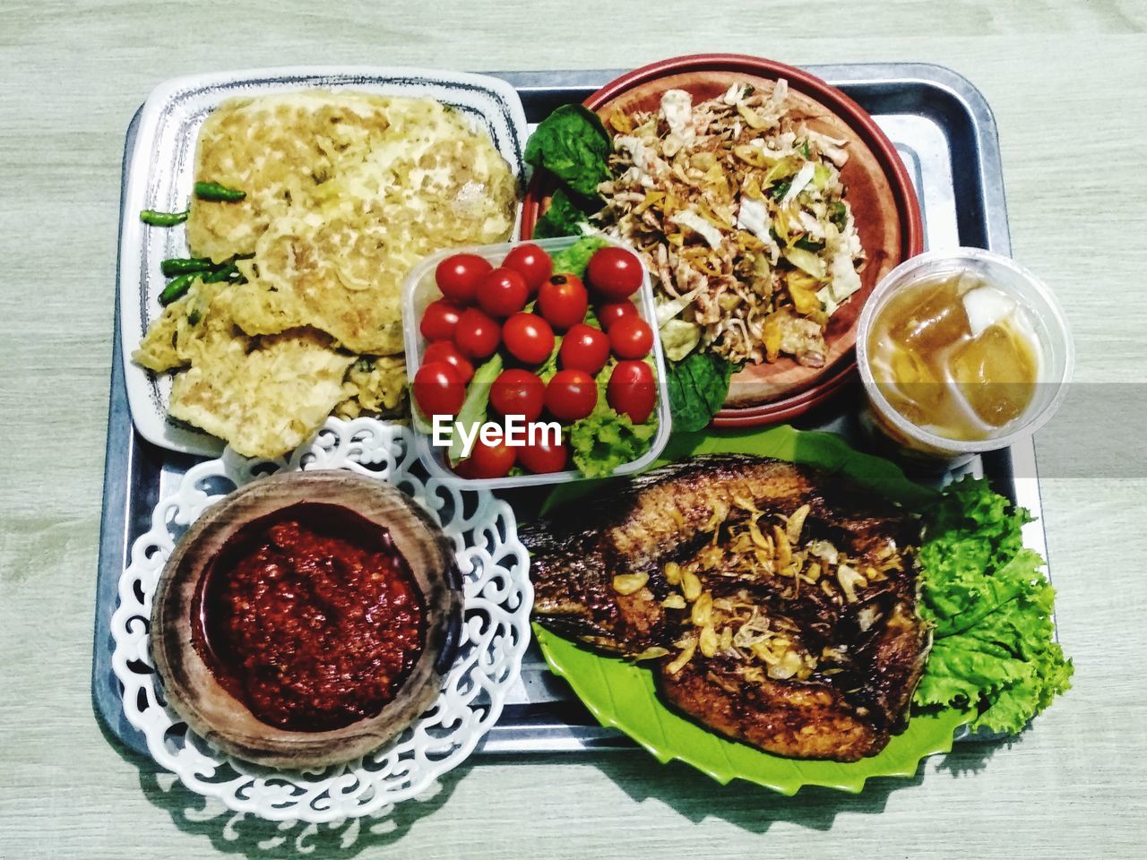 HIGH ANGLE VIEW OF BREAKFAST SERVED IN PLATE