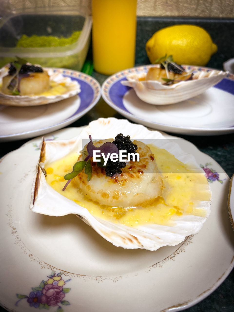 HIGH ANGLE VIEW OF BREAKFAST SERVED ON PLATE