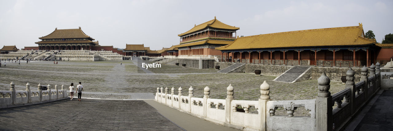 TOURISTS AT TEMPLE