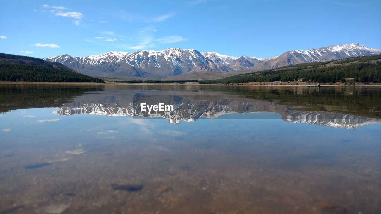 SCENIC VIEW OF MOUNTAINS