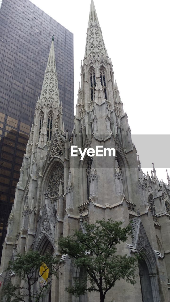 LOW ANGLE VIEW OF CHURCH AGAINST SKY