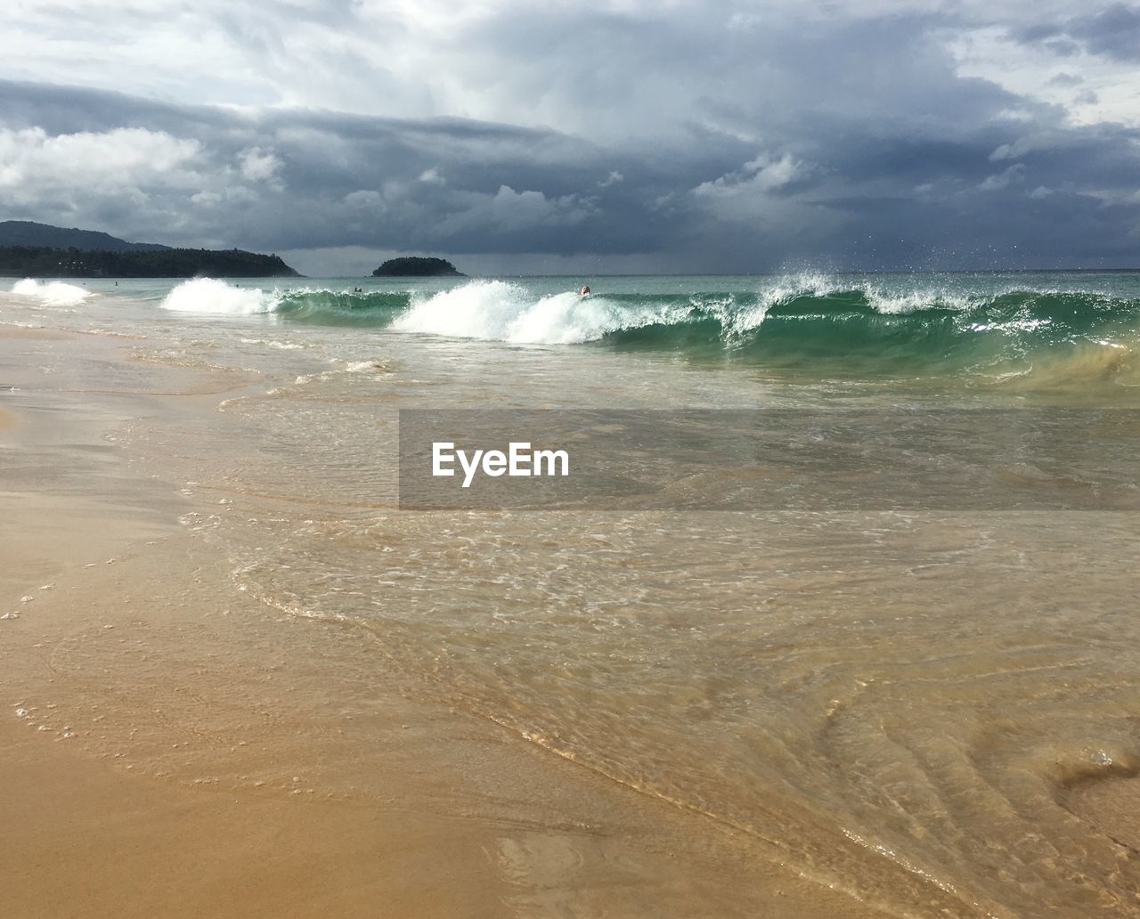 VIEW OF BEACH AGAINST SKY